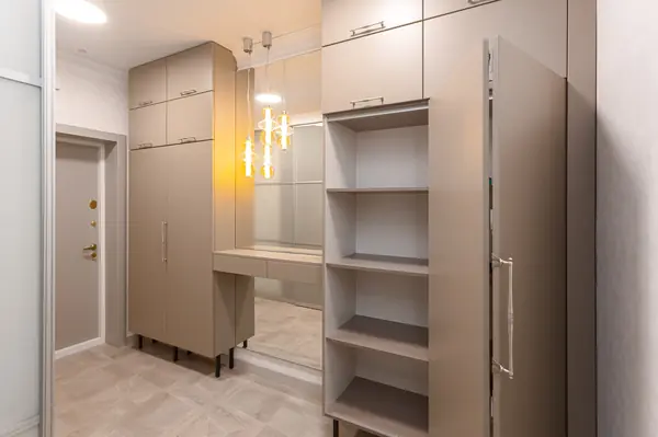 Шкафы в прихожую