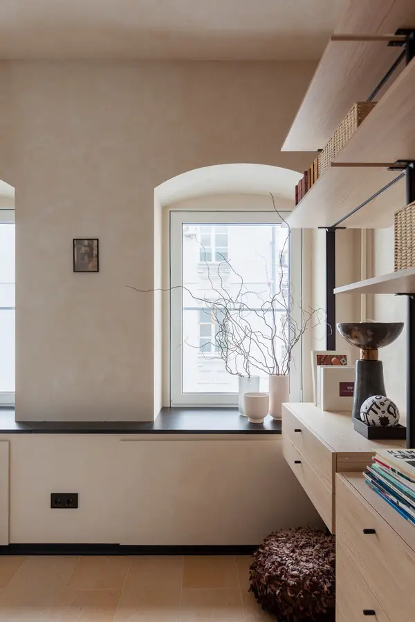 Добрая квартира - интерьер 49м² в доме XIX века