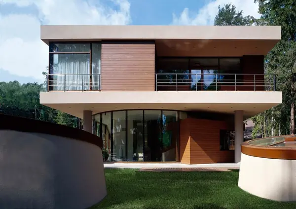 Частный жилой дом в поселке Сосны