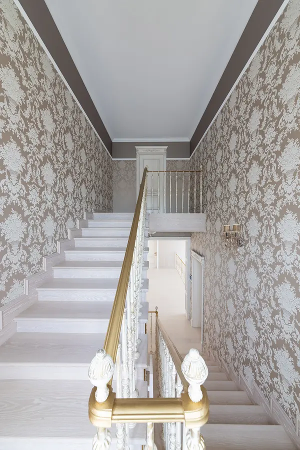 Дизайн интерьера дома в классическом стиле. Реализованный проект.