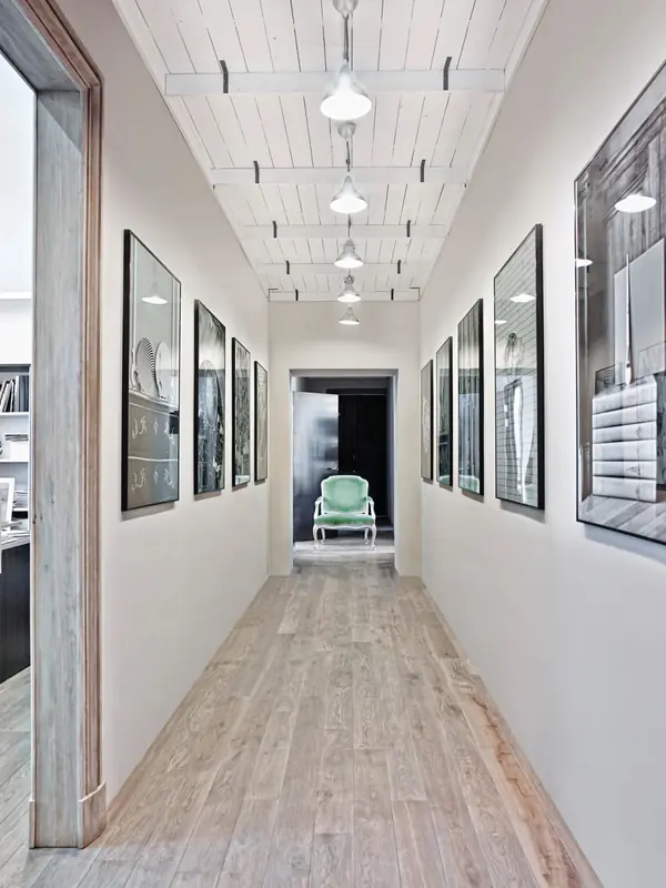 Офис компании Decoconcept