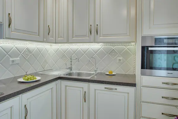 Классический мотив