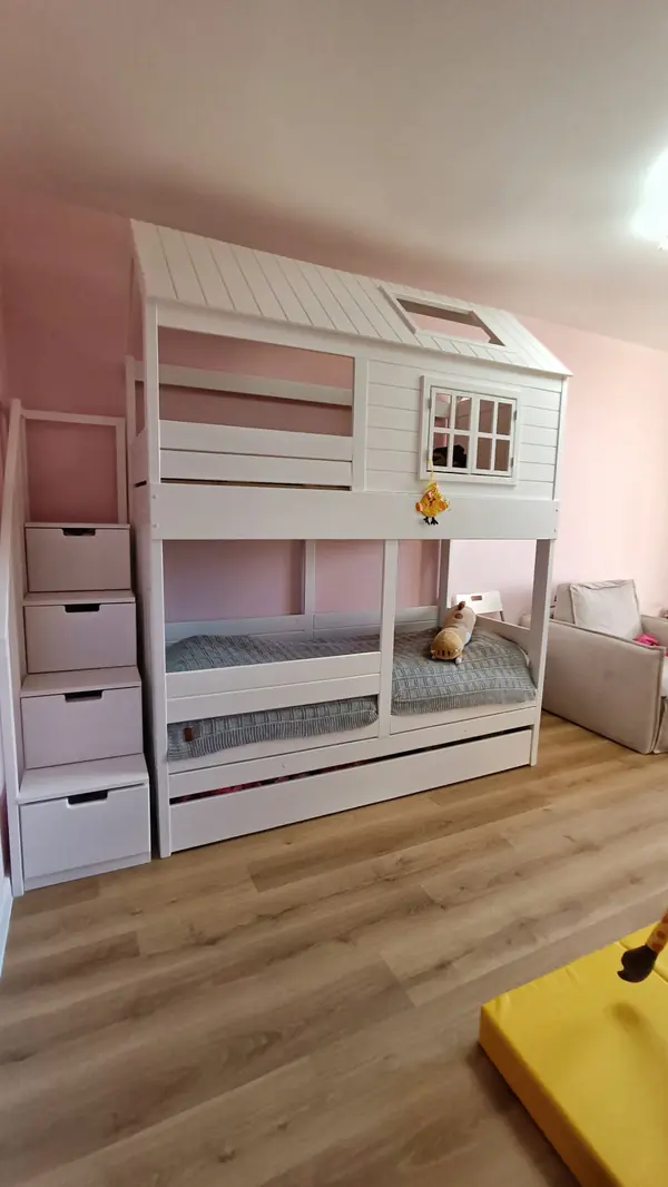 Колпино, квартира для семейной пары с маленькой принцессой