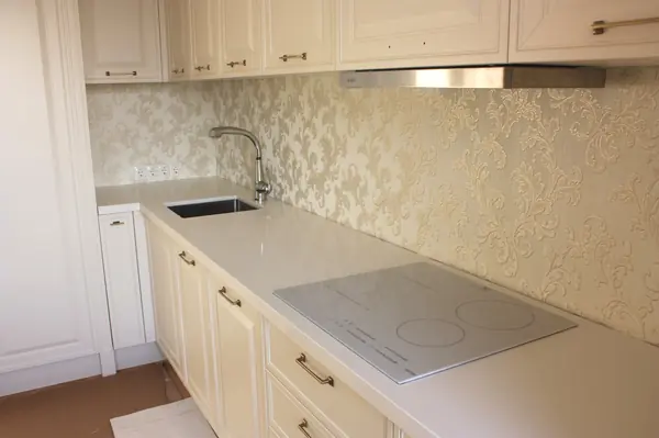 Кухонная столешница из кварцевого агломерата Radianz т.40мм