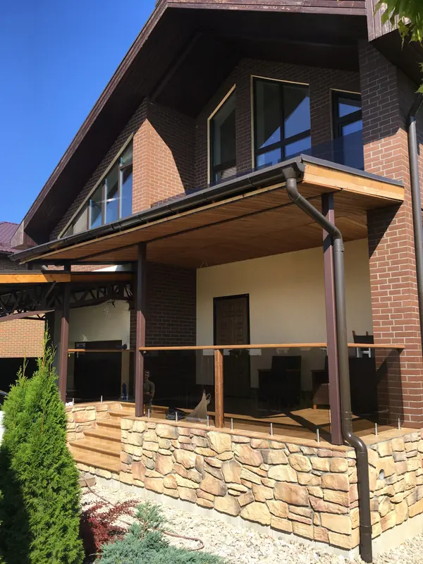 Уютный двор