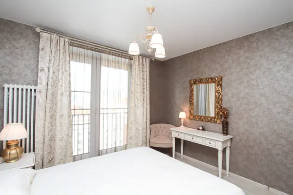 Однокомнатная квартира для молодой девушки 34 кв.м.