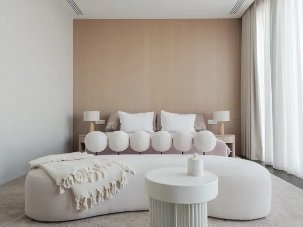 Cloud 9Светлое и продуманное пространство в историческом здании в центре Москвы.