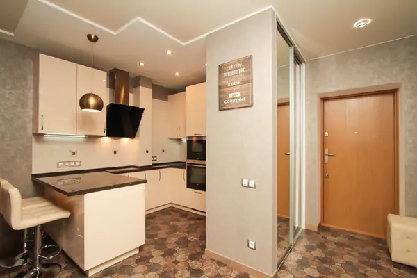 Однокомнатная квартира для молодой девушки 34 кв.м.