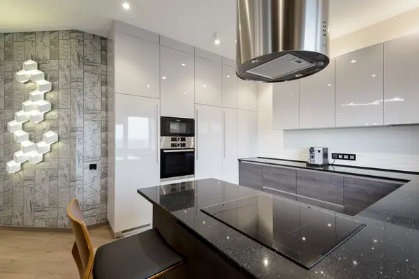 Большая квартира в современном стиле