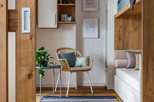 Квартира с фито-стеной и яркими акцентами в Москве