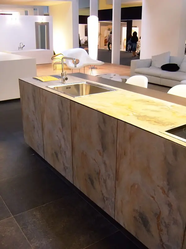 Каменный шпон