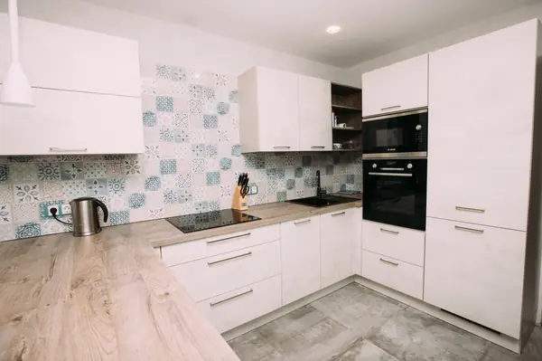 Белый бетон - Дуб Хафельланд