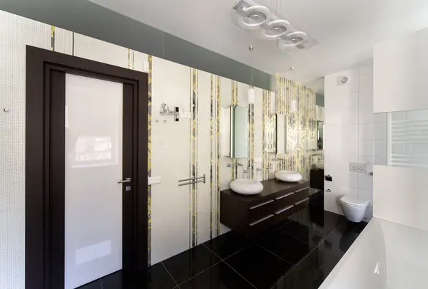 Жилая квартира. г. Полтава. "Роскошь с привкусом виски"