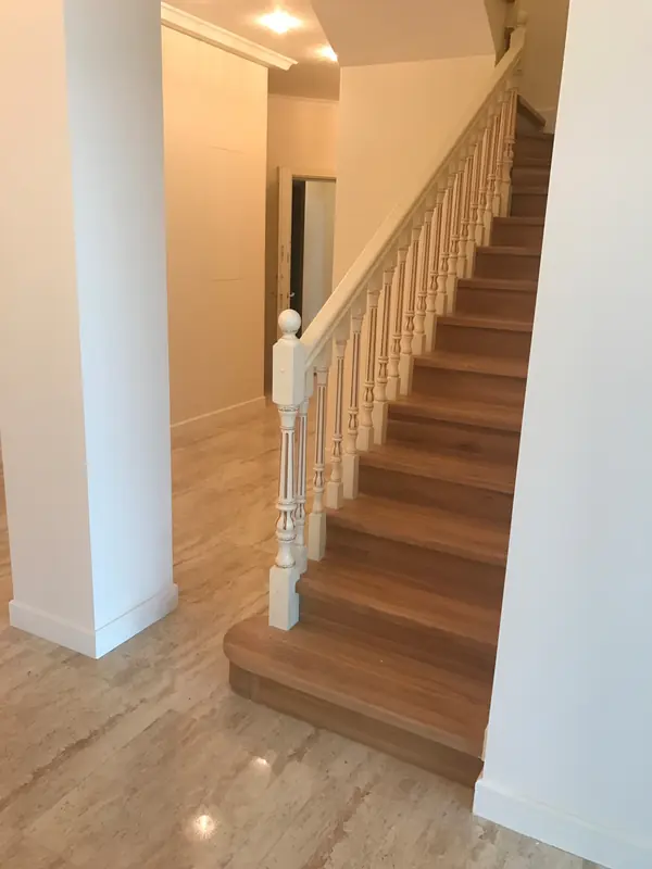 Деревянная лестница