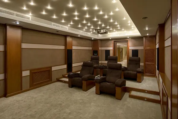 Домашний кинотеатр.Резиденция Монолит