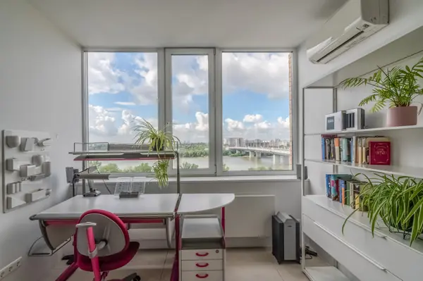 Квартира в г. Омск для проживания и отдыха с красивийшим видом