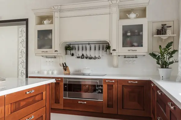 ДОМ НА ХОЛМЕ