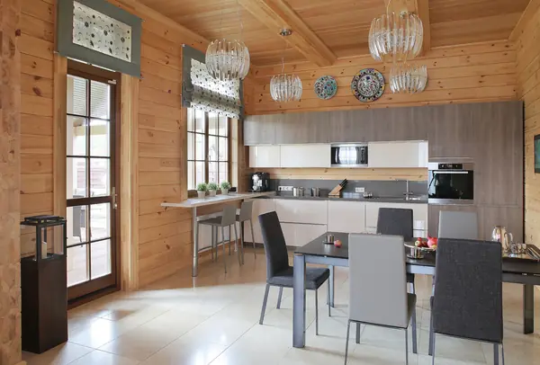 Современный дом из бруса в эко стиле