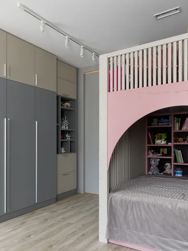 Реализованная квартира в современной стиле на 4-ой Советской - 166 м2