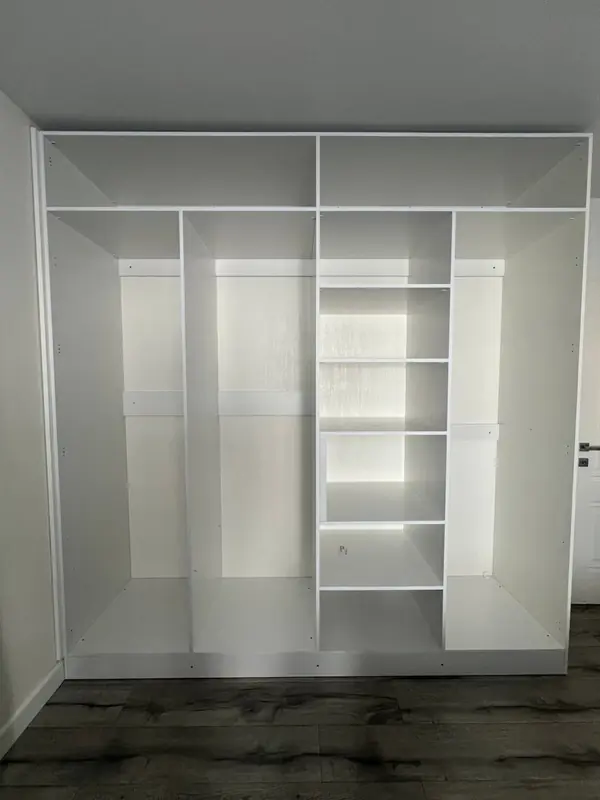 Стильный шкаф (сборка в деталях)