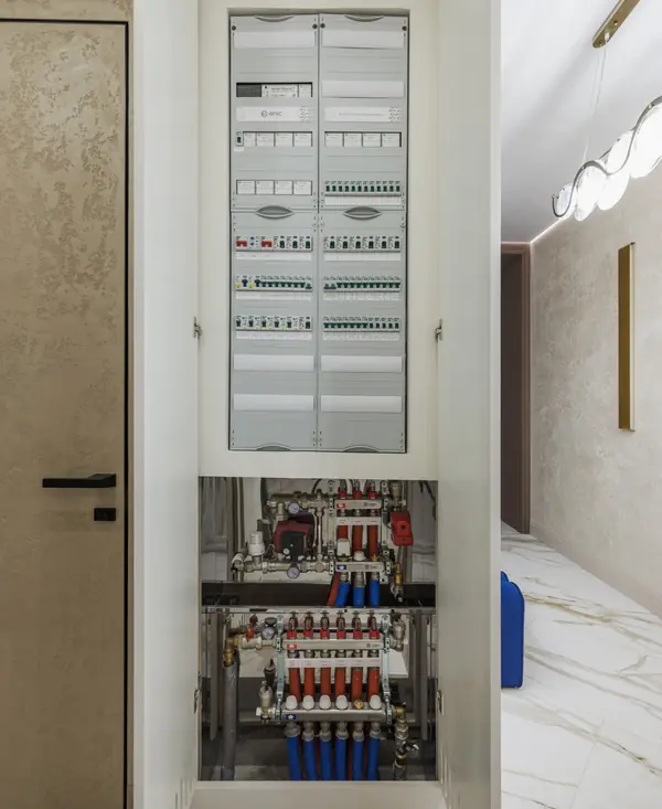 Реализация современной четырехкомнатной квартиры площадью 170 м²