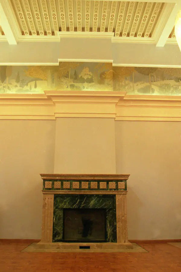 КРЫЛЬЦО И ИНТЕРЬЕР ЗАГОРОДНОЙ ВИЛЛЫ.