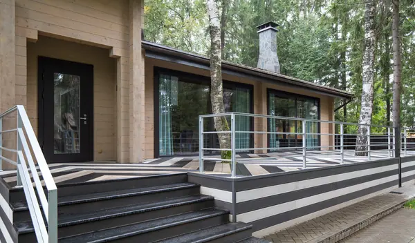 загородный дом | Родник