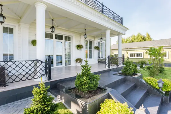 Коттедж у моря