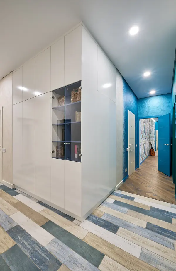 Многофункциональный глубокий шкаф