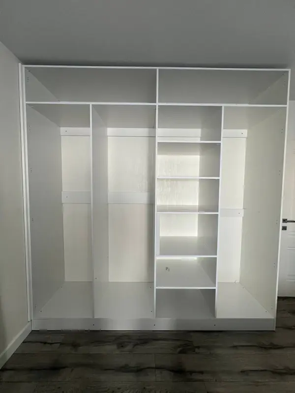 Стильный шкаф (сборка в деталях)