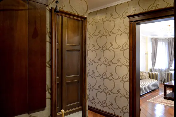 ДВУХКОМНАТНАЯ КВАРТИРА В КЛАССИЧЕСКОМ СТИЛЕ