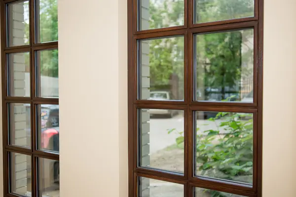 пер. Васнецова д.9 стр.2 (деревянные и дерево-алюминиевые окна и двери)