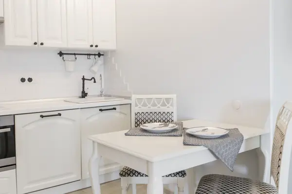 Белые ночи.  Студия 45м2