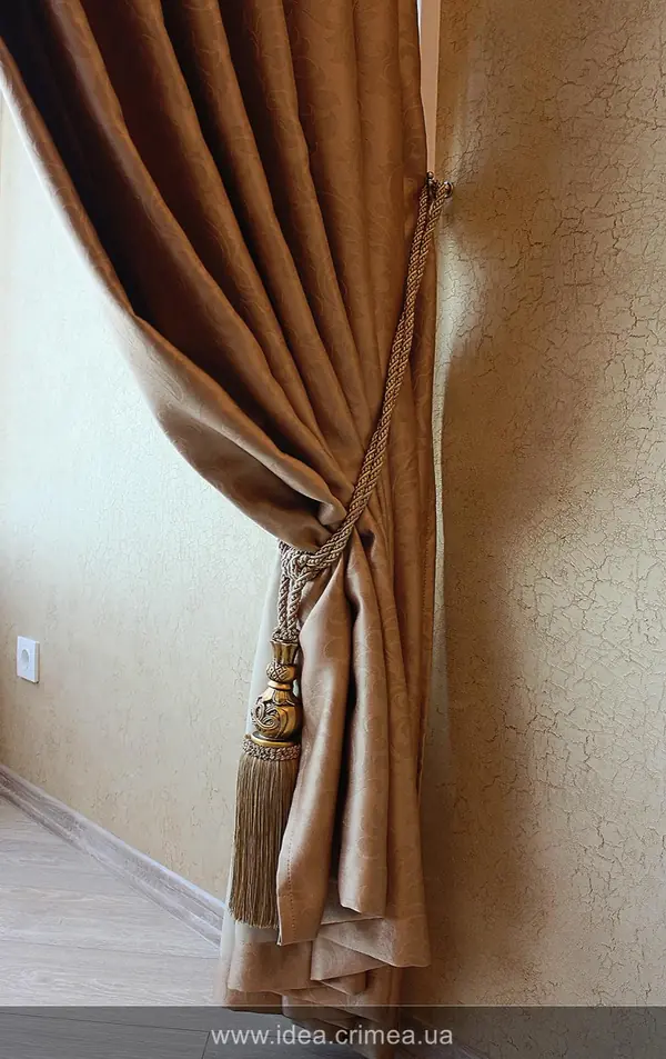 Antique atmosphere in modern apartment