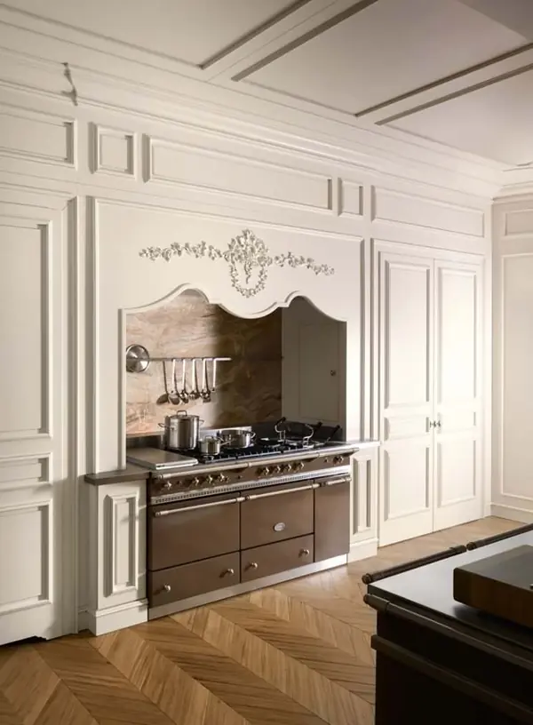 Кухни в салонах