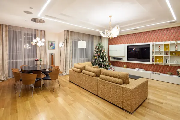 Шестикомнатная квартира в Нижнем Новгороде, 270 кв.м.