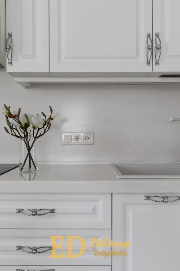 Квартира неоклассика - 4 (кухня-гостиная)