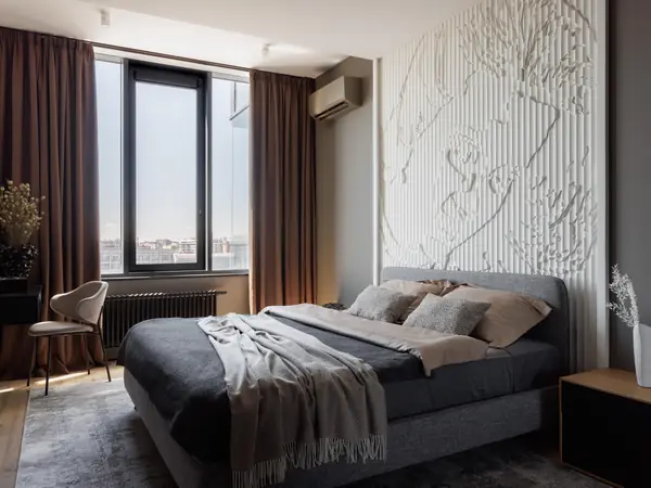 Современная квартира с бордовыми акцентами в ЖК "Притяжение" - 146 м2