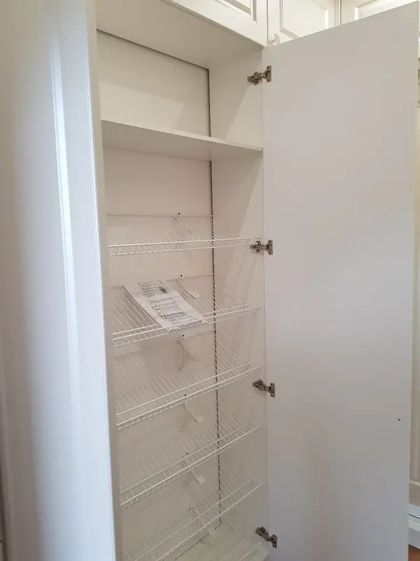 Гардеробная в частном доме.