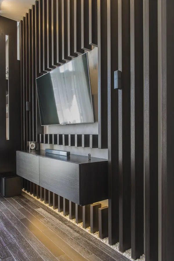 Частная квартира для него