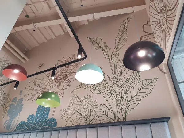 Трафаретная роспись в помещениях офиса компании