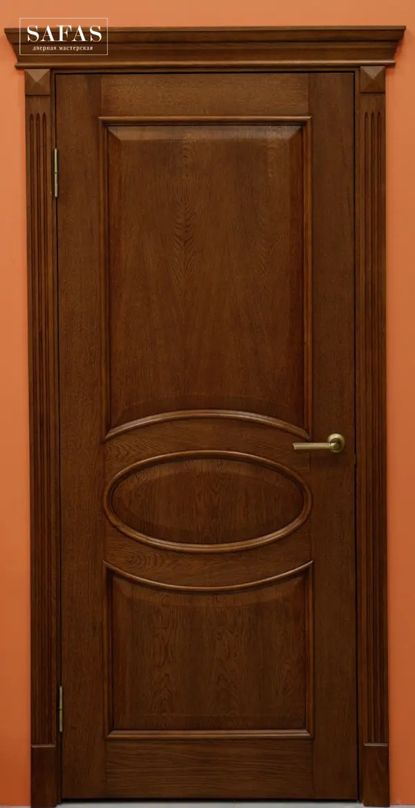 Двери из массива дуба