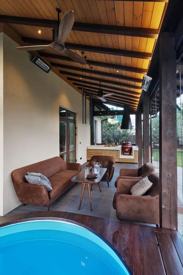 Остекленная терраса ЕЩЕ НЕМНОГО ЛЕТА