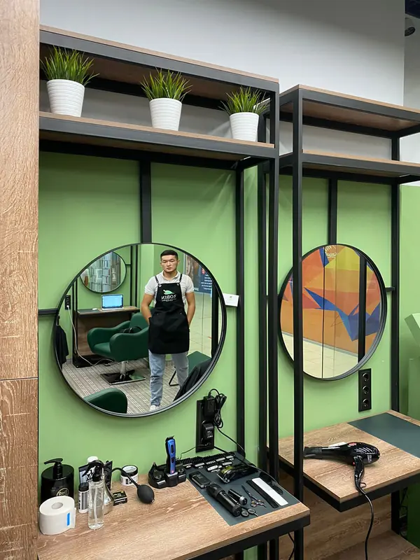 Мужская парикмахерская "Robin"