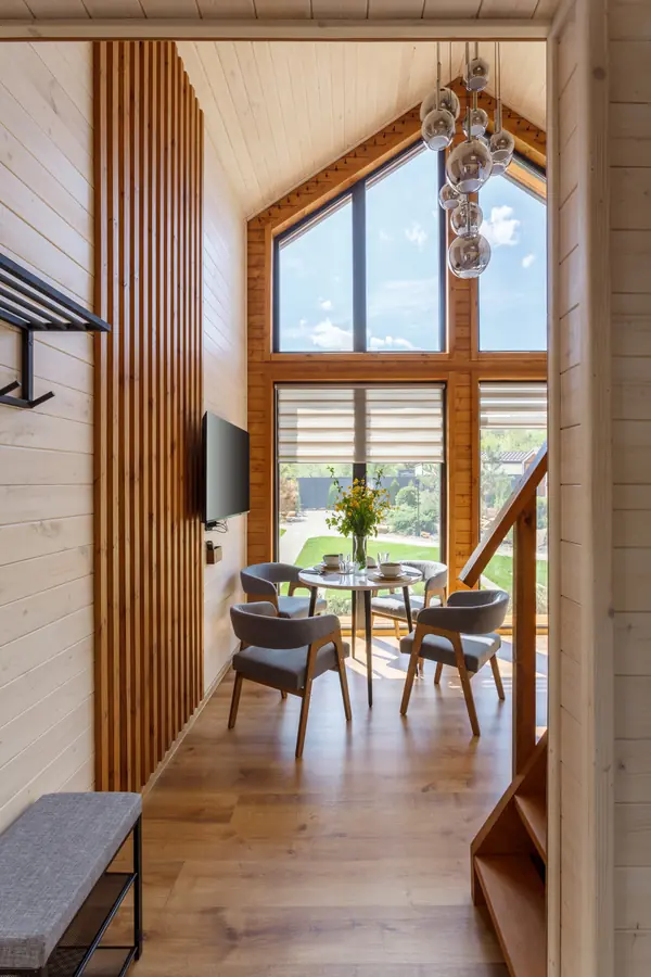 Дизайн интерьера базы отдыха "8 сосен"