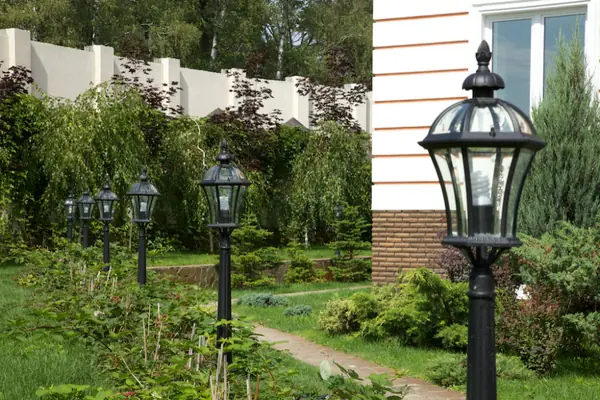 Беседка на приусадебном участке