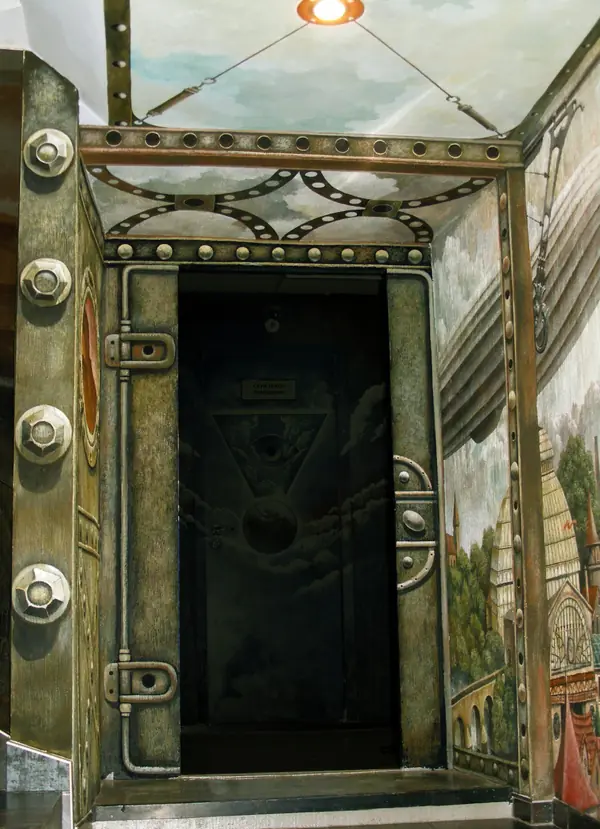 Роспись коридора