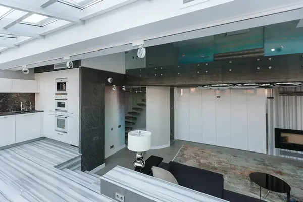 Квартира Студия 86м2 . Современная История в Историческом центре.