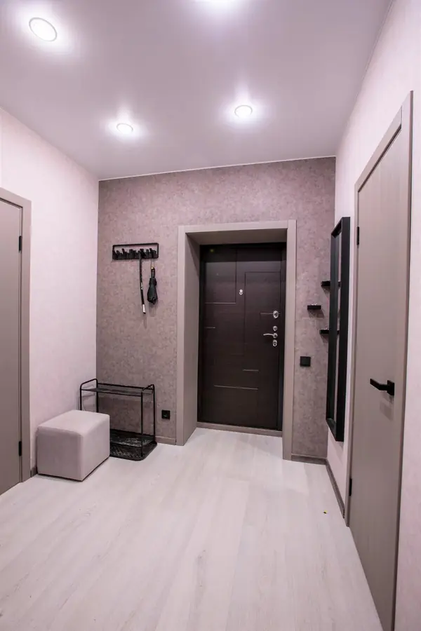 Дизайн - проект однокомнатной квартиры для молодой пары. Фотографии реализации.