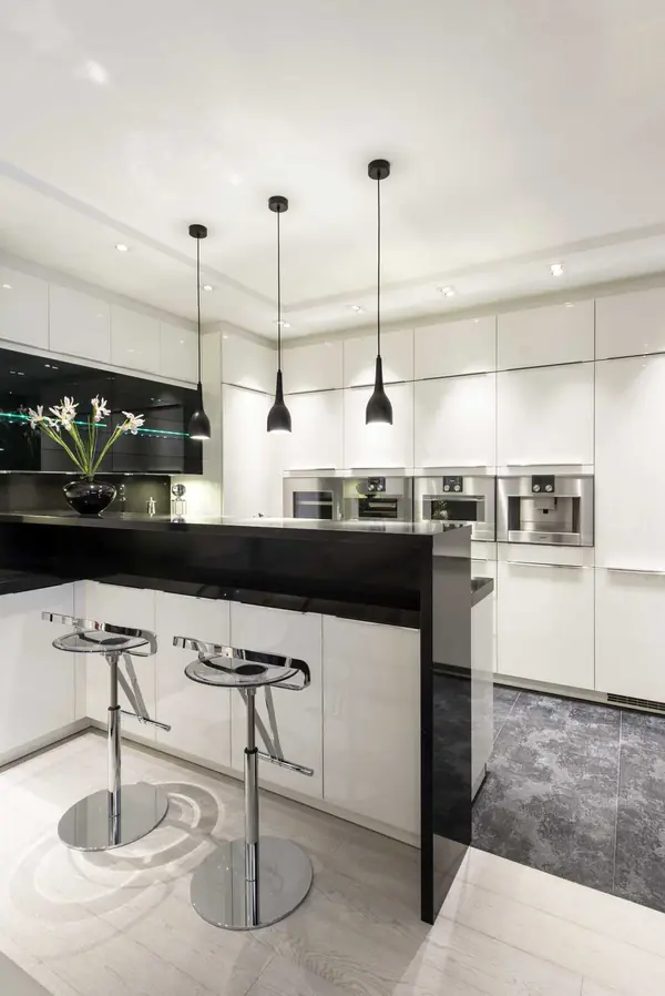 Черно-белая гармония